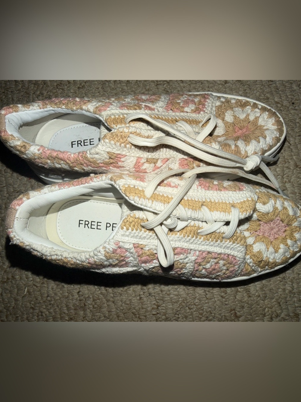 Free People Catch Me If You Can Sneakers Platform Crocheted Size EU 40 US 10 - Picture 4 of 4